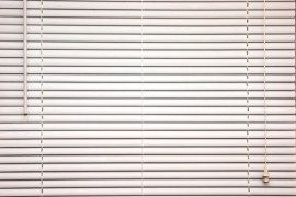plastic mini blinds